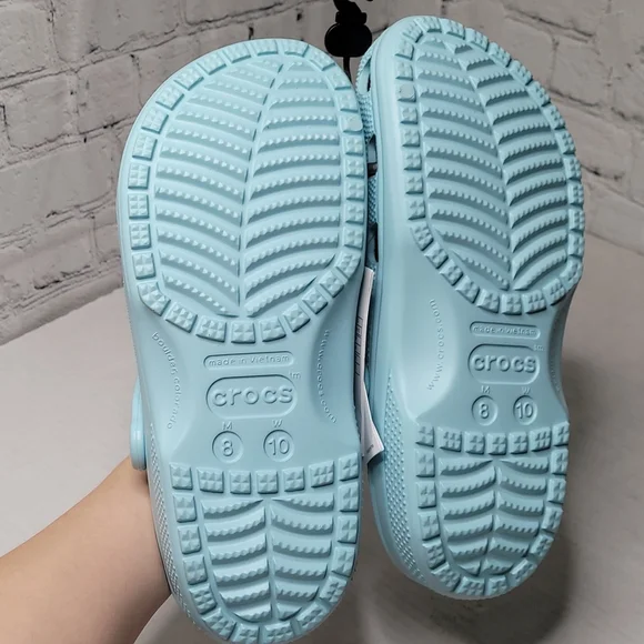 NWT crocs limited release saweetie classic crocs with charms - Picture 6 of 9